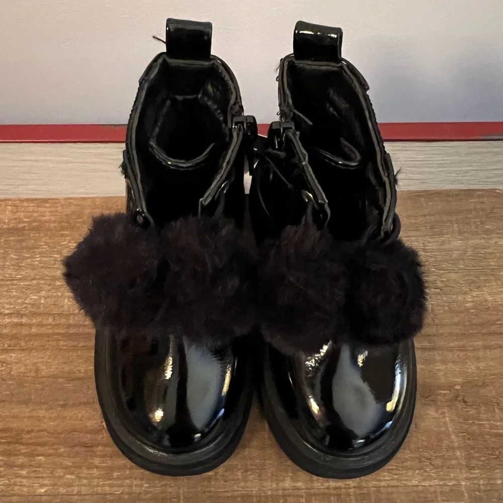 NWT Nicole Miller New York Black Pom Pom Girls Boots Size 5 - Picture 5 of 9